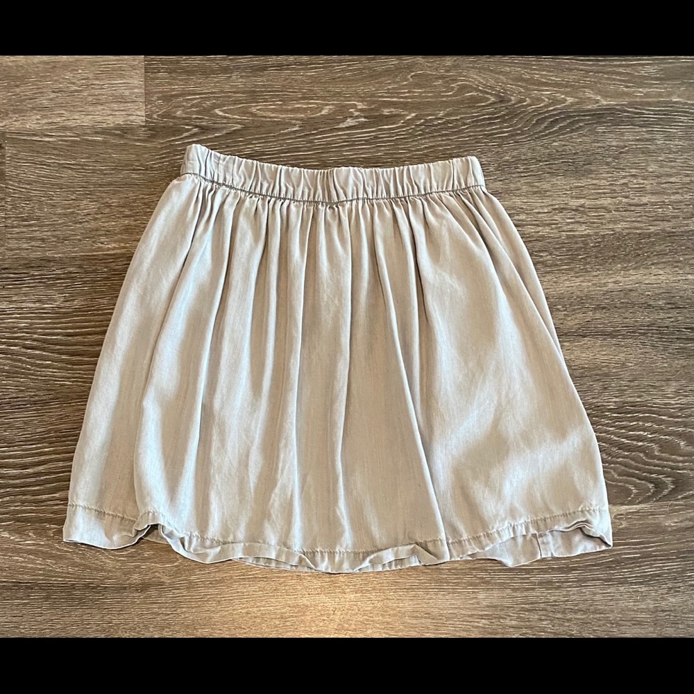 Gap Grey skirt